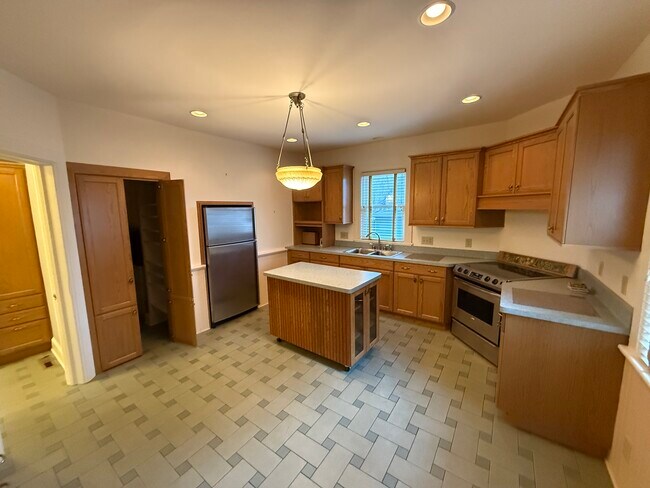 Photo - 528 E Glover Ave Unit Lower