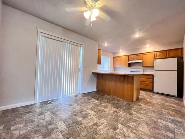 Photo - 3016 W Madison Ave Unit 913