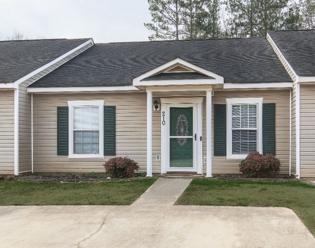 Photo - 210 Karlie Ct