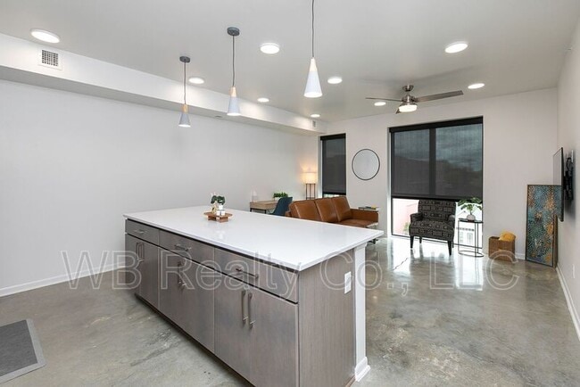 Photo - 315 5th St Condo Unit 307