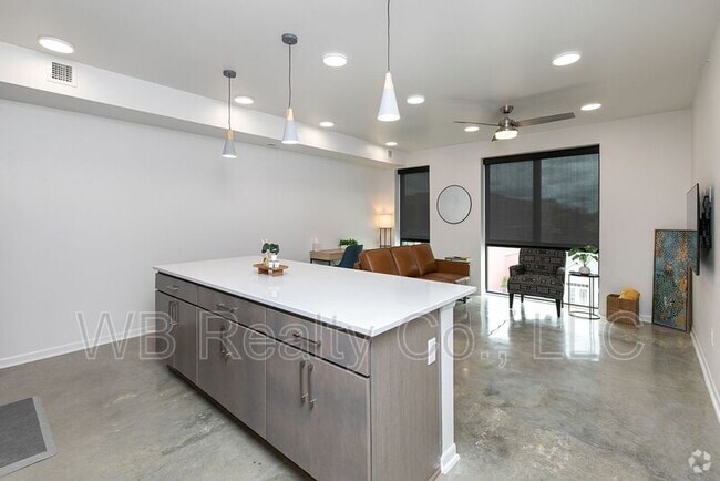 Building Photo - 315 5th St Unit 307 Rental