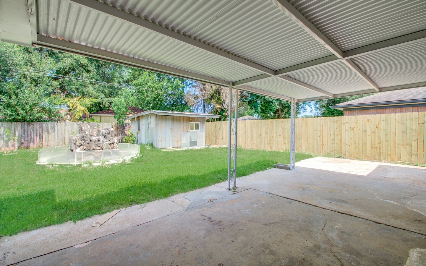 Photo - 7902 La Roche Ln