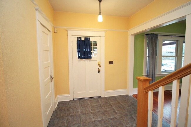 Photo - Delightful Remodeled Alberta Arts 3 Bed/2 Bath Bungalow