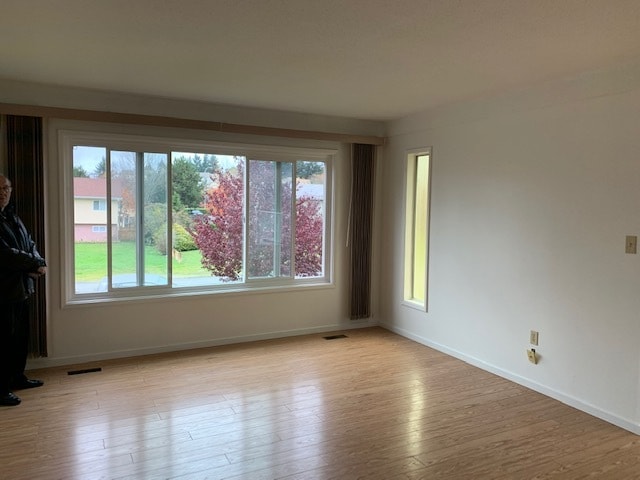 Photo - 789 Arncote Ave