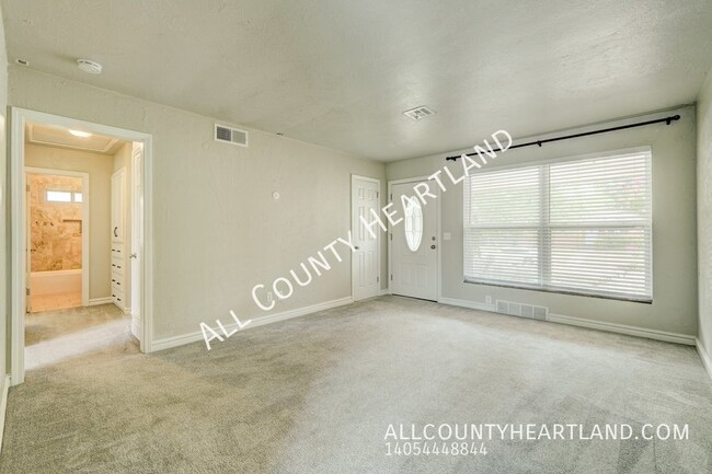 Photo - 3921 NW 51st St