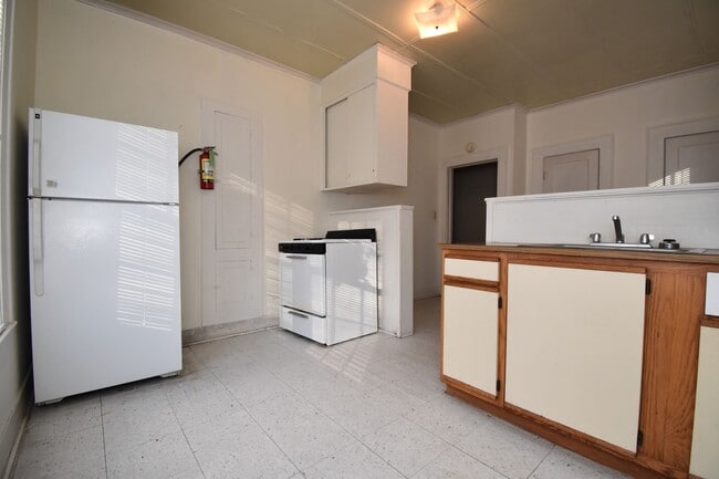 Photo - One Bedroom House Close to LA Tech & Downt...