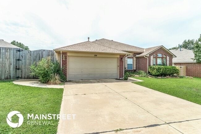 Photo - 504 NW 174th St