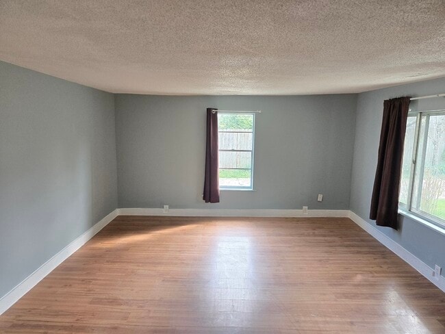 Photo - 1007 Olsen Ave