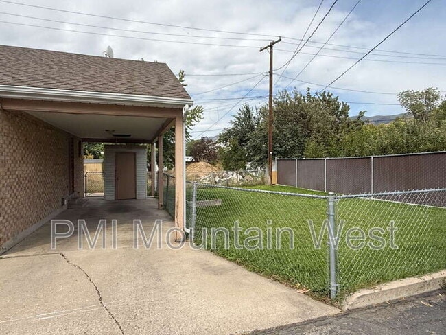 Photo - 142 N 200 W Unit 142