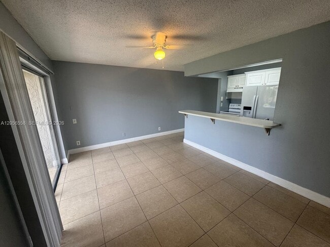 Photo - 4519 Treehouse Ln Unidad .