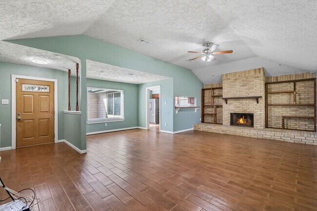 Photo - 9731 Shell Rock Rd