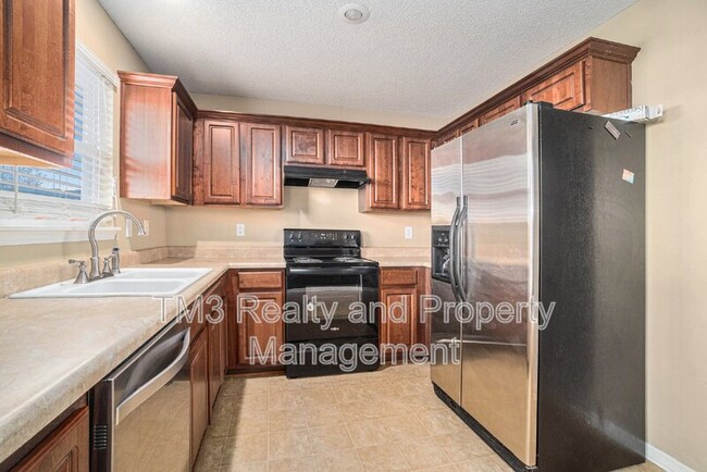 Photo - 1609 N 128th St Townhome