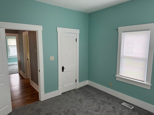Photo - 924 N 9th St