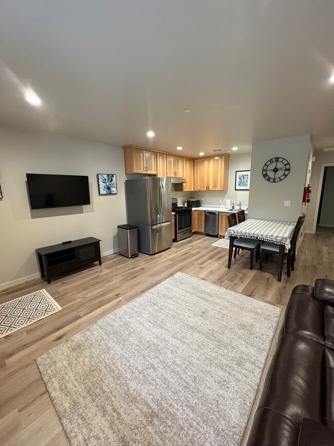 Photo - 2805 Harrison Ave