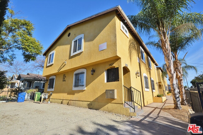 Photo - 1432 1/2 Ricardo St