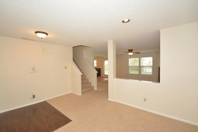 Photo - 8234 Gathering Cir