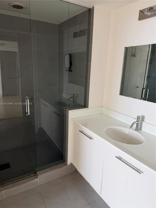 Photo - 92 SW 3rd St Unidad 3909