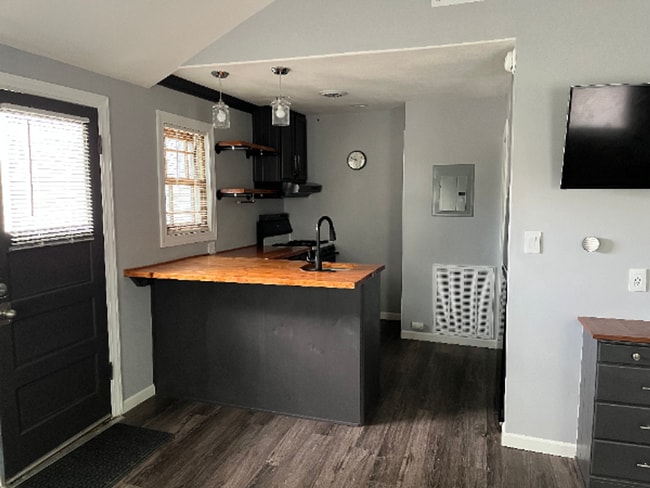 Building Photo - otm115 Unit 115 1/2