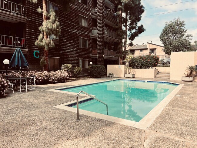 Photo - Mission Valley Large Two Bedroom Two Bathroom Condo for Rent