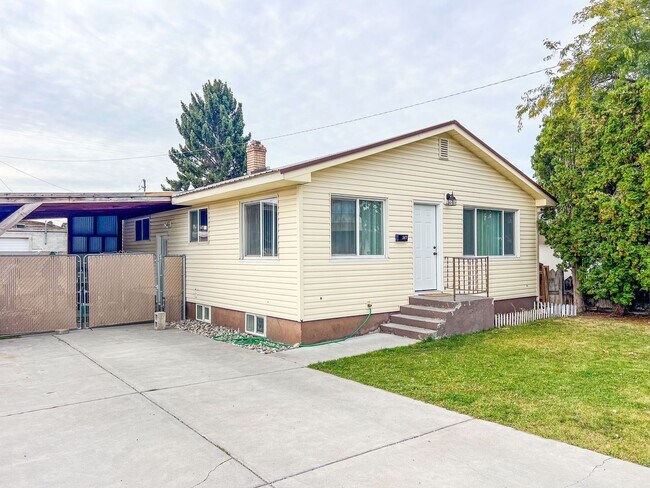 Photo - 147 W Fremont Ave