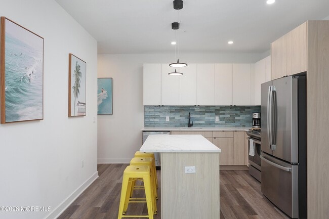 Photo - 6 West End Ct Unidad 211