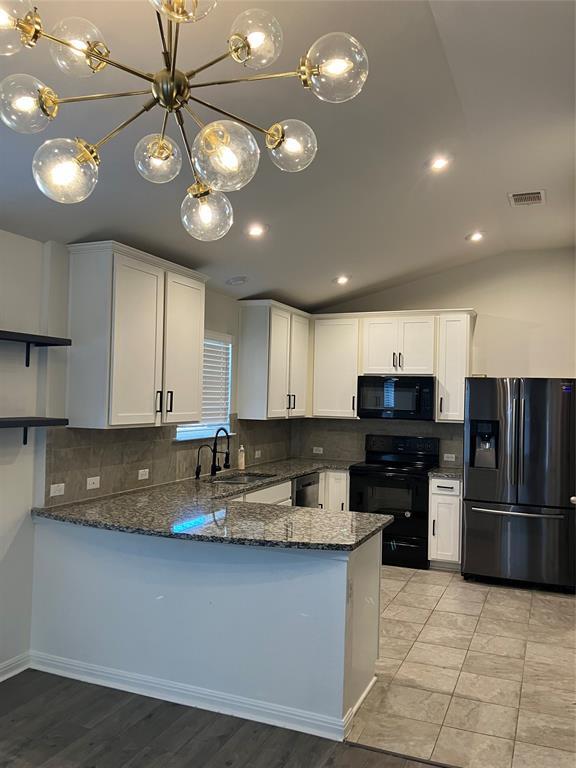 Photo - 572 Evening Star