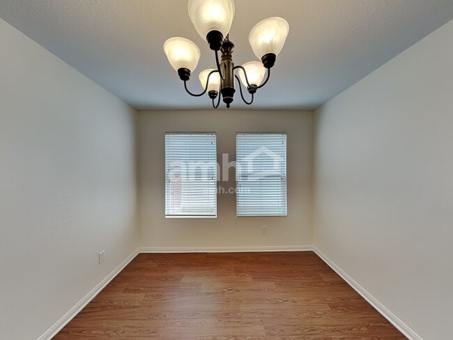 Photo - 3631 Barkers Crossing Ave