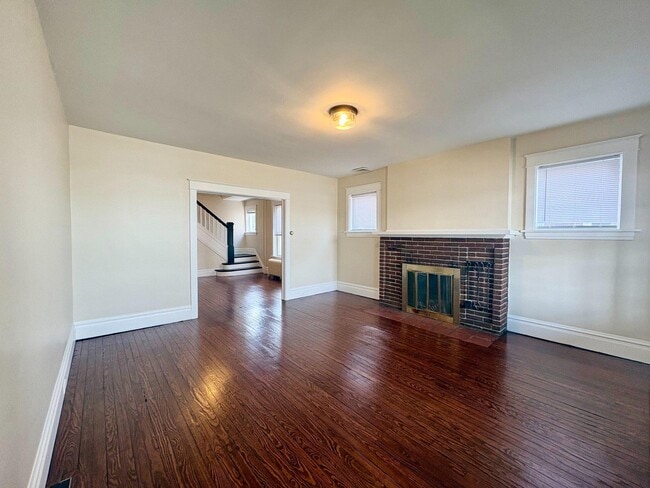 Photo - 616 N Front St