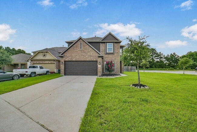 Building Photo - Offered by Precision Realty & Management, LLC!!