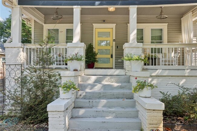 Photo - 1003 Parsons St SW