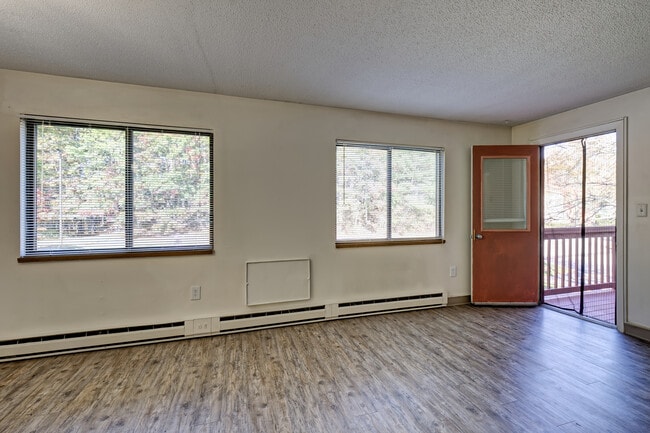 Woodland Apartments