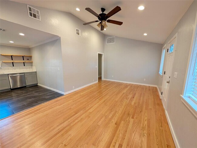 Photo - 509 S 3rd St