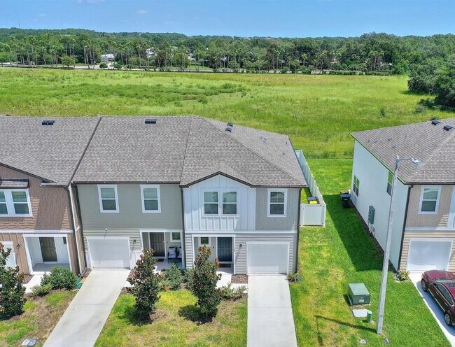 Photo - 1124 Merrill St