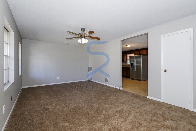 Photo - 8427 Attleboro Dr Apartamento