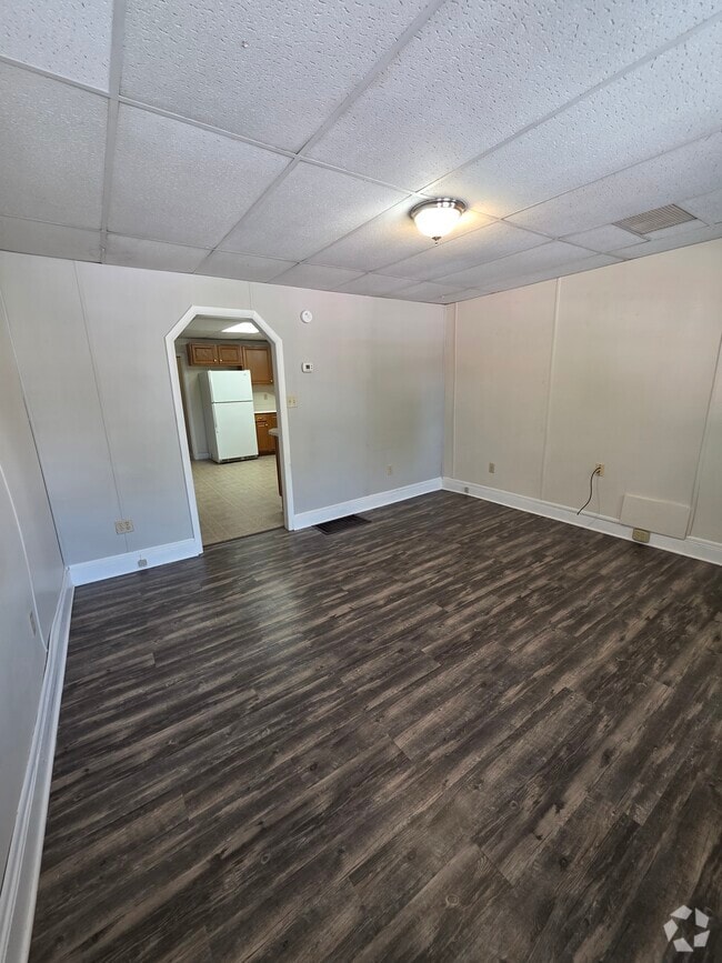 Building Photo - 24 N Kister St Rental