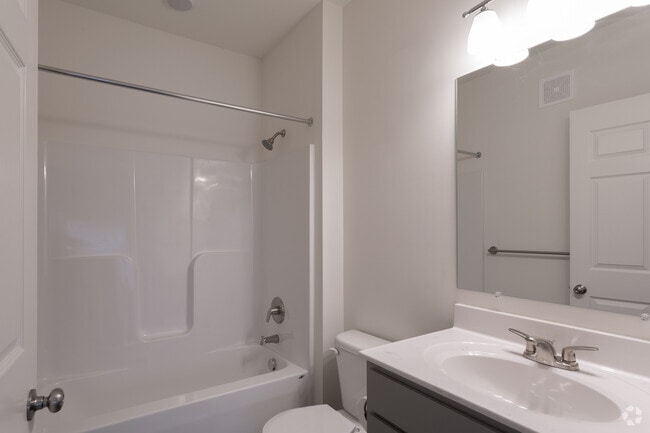 2BR, 1BA - 1,050 SF - Madison Village Apartments (Winchester)