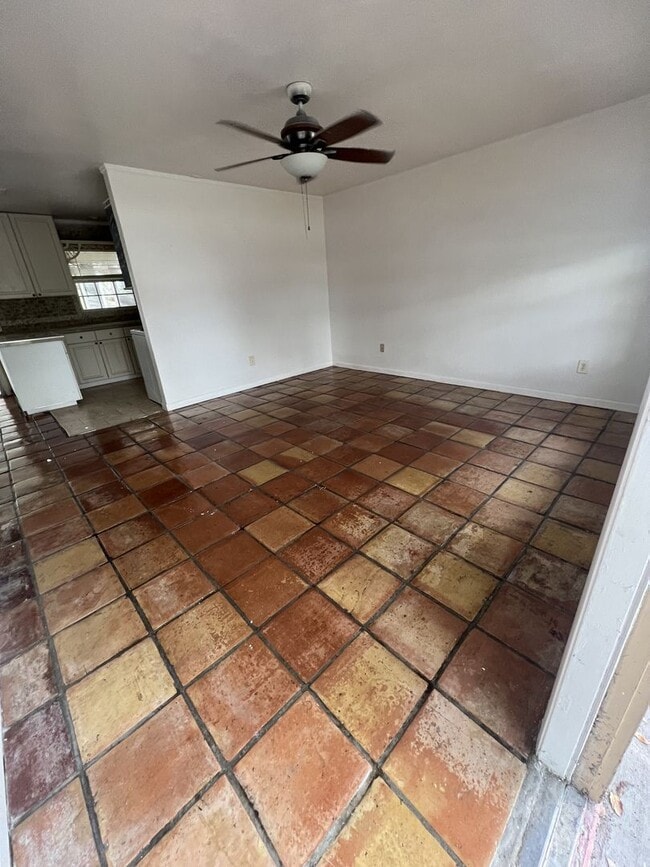 Photo - Annual Rental ** Newly Updated 2 Bed / 1.5...