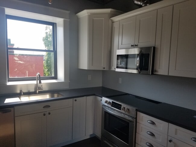 Photo - 101 S Stevens St Unit Apartment 303