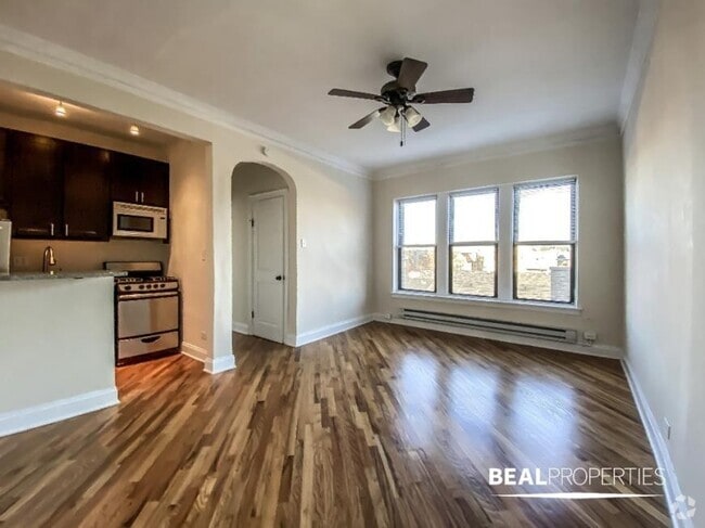 Building Photo - 1 bedroom in CHICAGO IL 60640 Unit 411 Rental