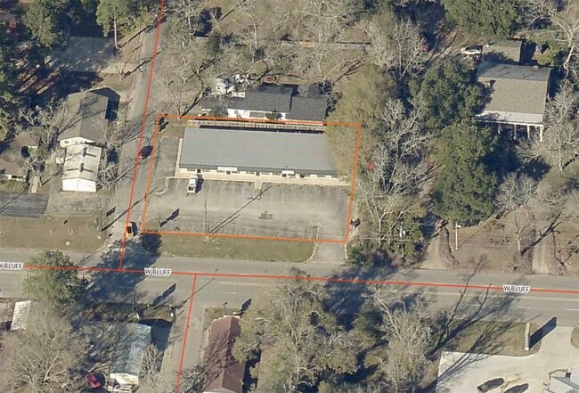Building Photo - 104 N Pecan St Rental