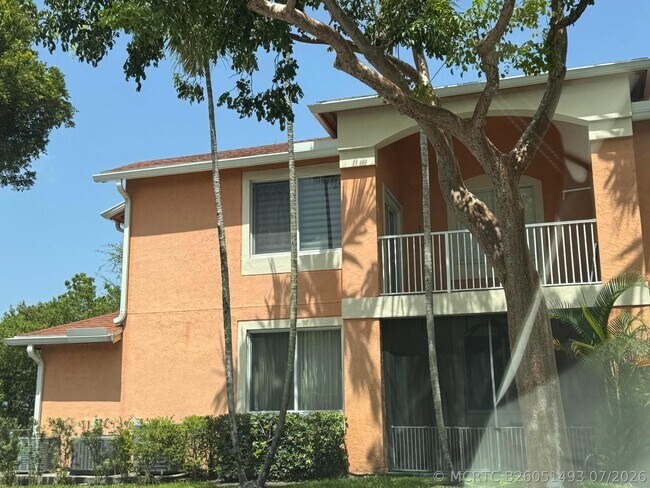 6936 SW 39th St Unit D203