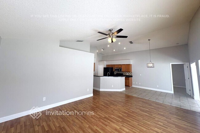 Photo - 1327 Crimson Clover Ln