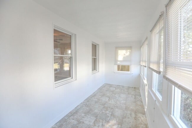 Photo - Cute bungalow rental in Cradock!