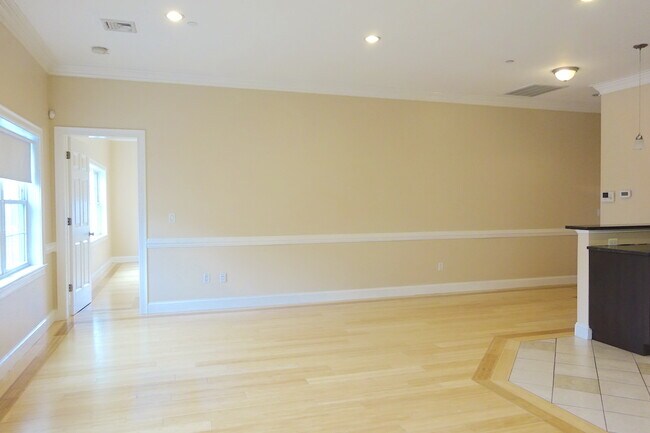Photo - 473 Revere Beach Pky Unit 1