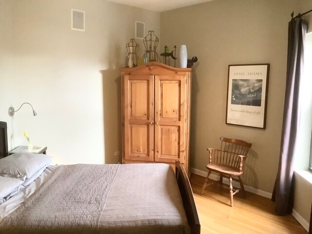 Photo - 5216 N Kenmore Ave