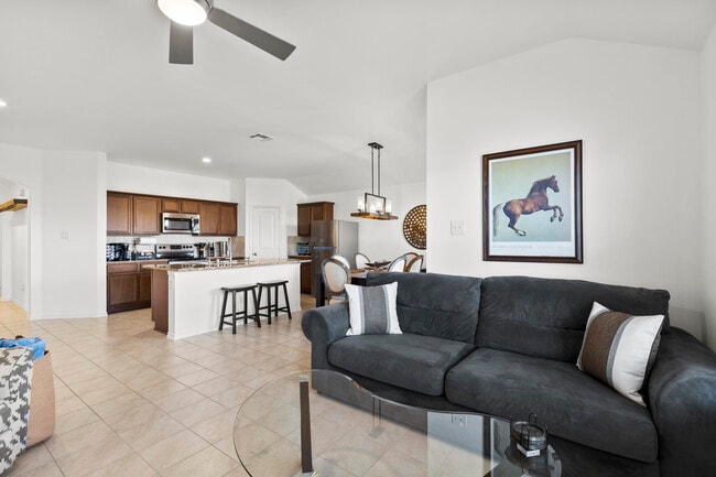 Photo - 1111 Mercury Dr