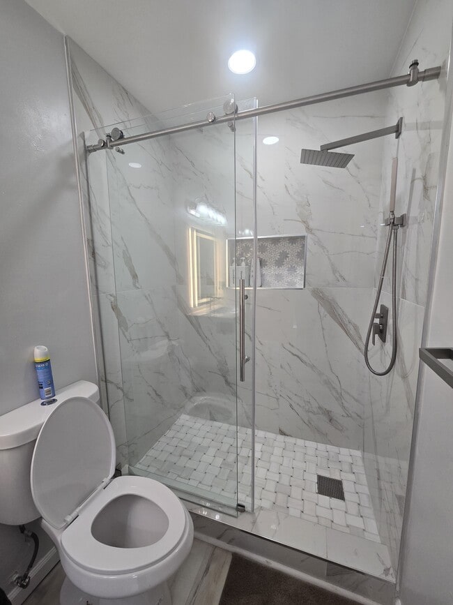 Photo - 9527 18th Bay St