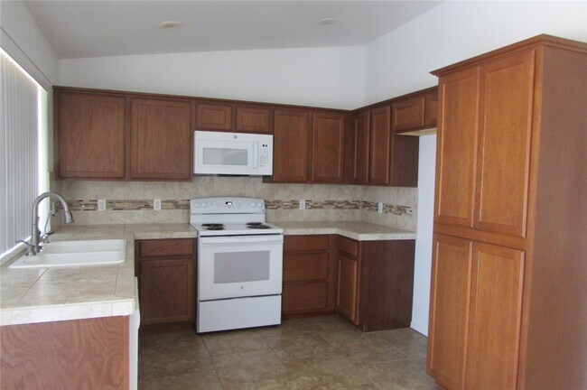Photo - 2402 Prickly Pear Dr