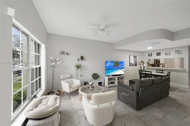 Photo - 29 Simonton Cir
