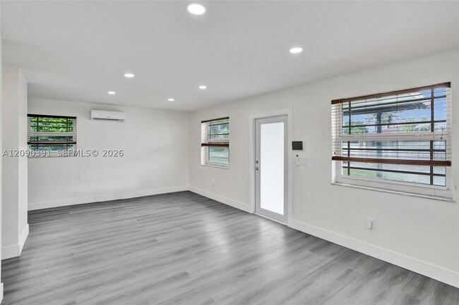 1341 NW 75th St